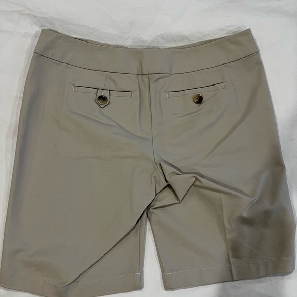 Shorts - Picture 2 of 5